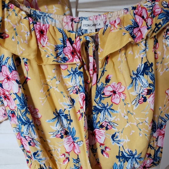 Yellow 2 piece short set - Picture 2 of 3